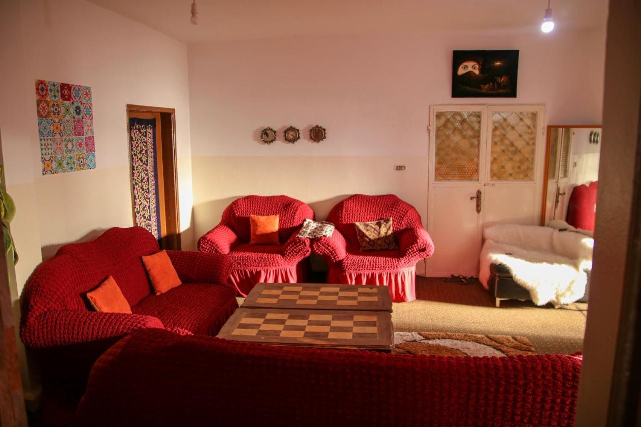 Petra Family House Bed & Breakfast Exterior photo