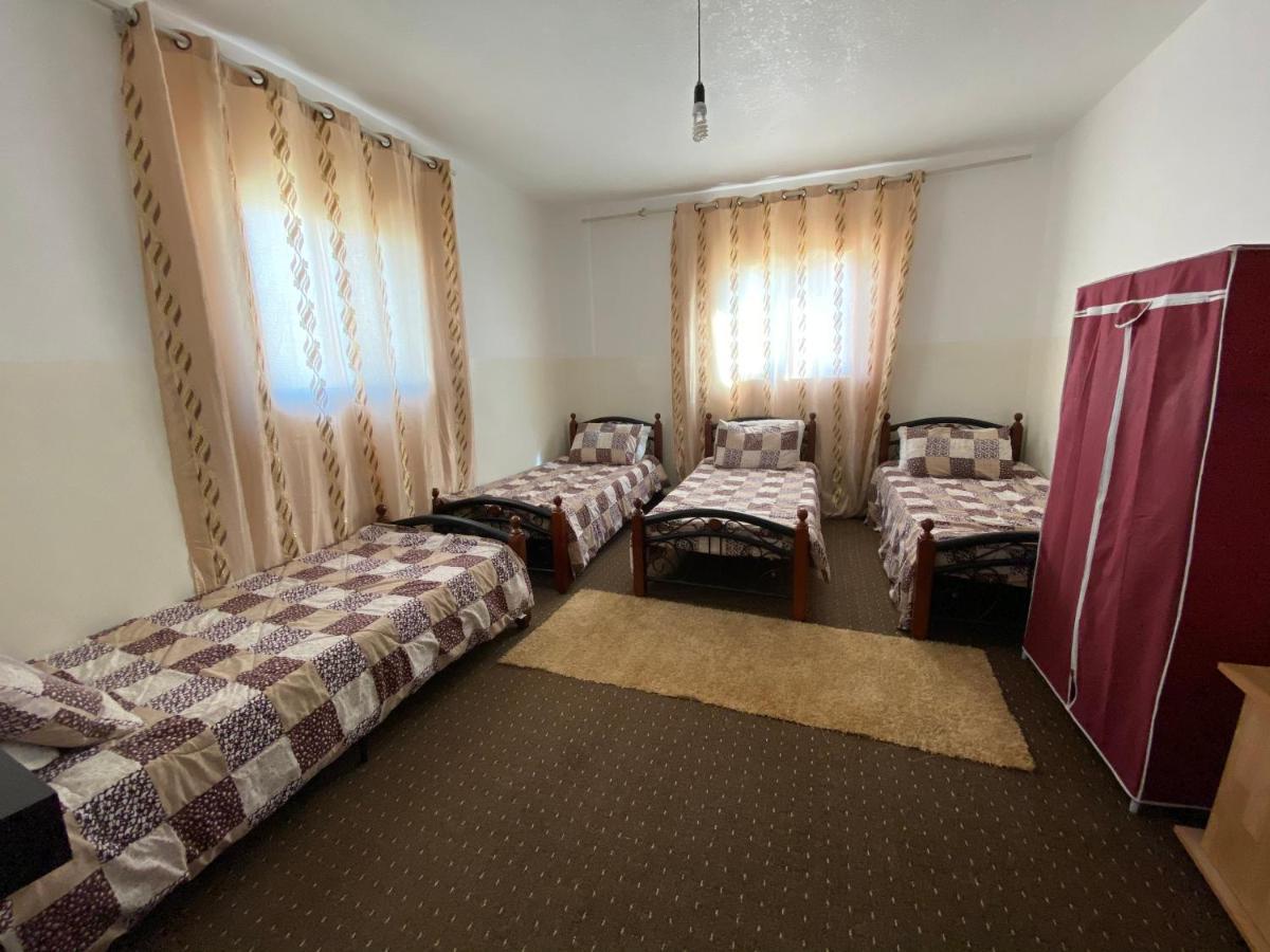 Petra Family House Bed & Breakfast Exterior photo
